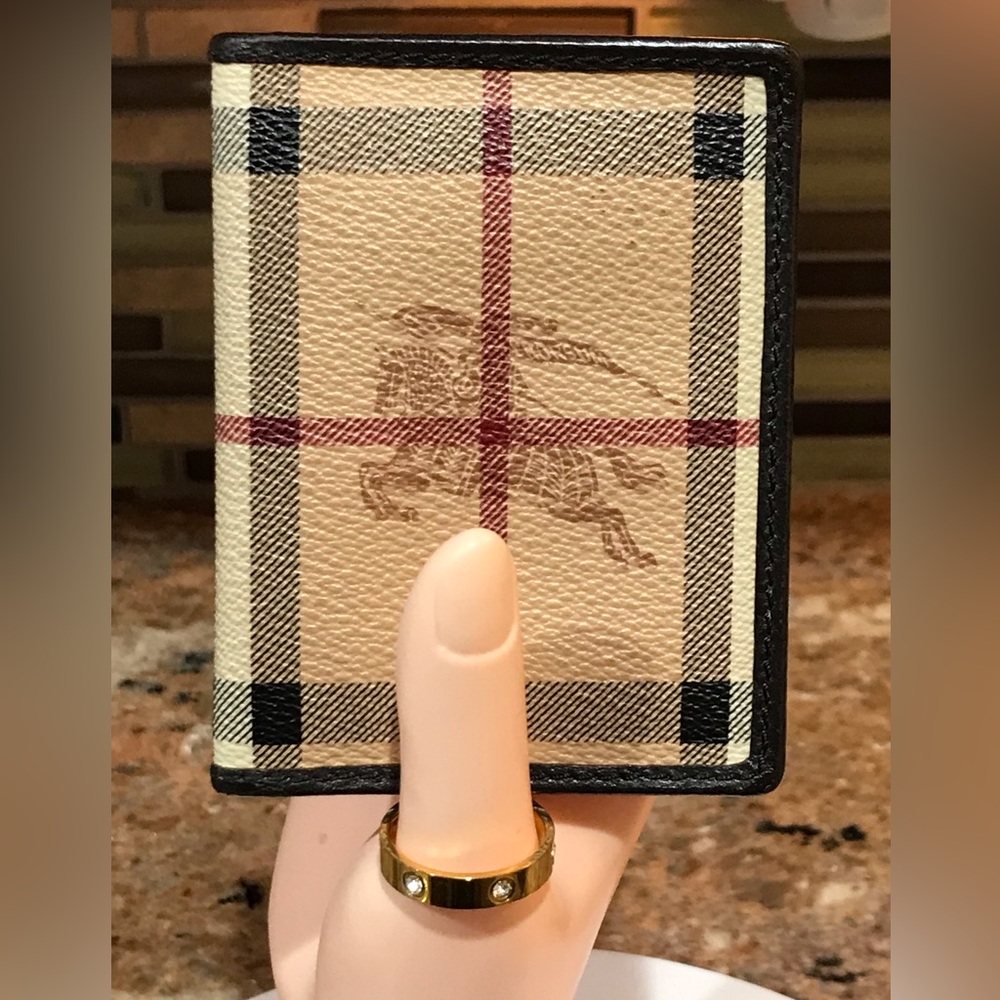 Burberry Nova Check Card/ID Holder 😍❤️ - Picture 17 of 17